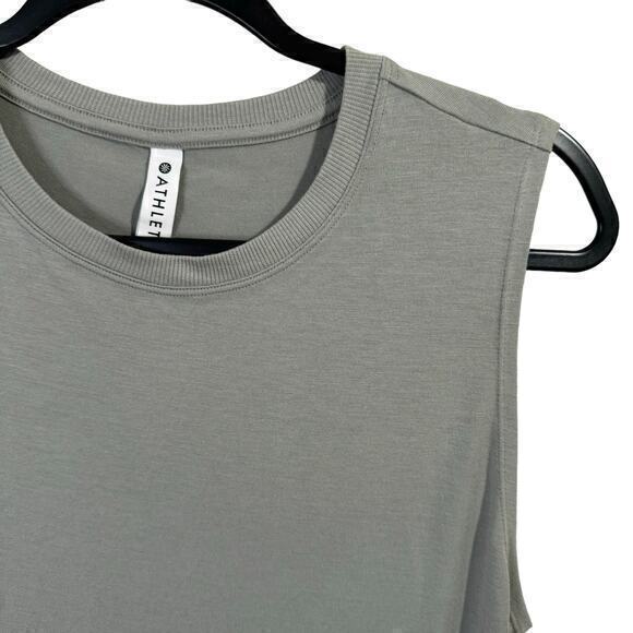 NWT Athleta Cloudlight Restore Tank Sage‎ Size M - Picture 4 of 5